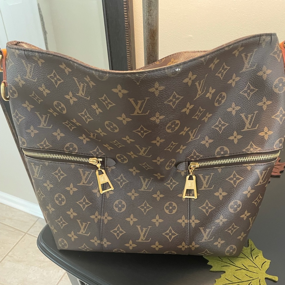 💯 AUTHENTIC LOUIS VUITTON MELIE BAG 💯